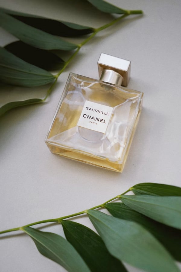 perfume Gabrielle da Chanel.